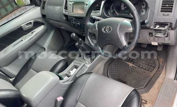 Comprar Usado Toyota Hilux Branco Carro em Maputo em Maputo Comprar Usado Toyota Hilux Branco Carro em Maputo em Maputo