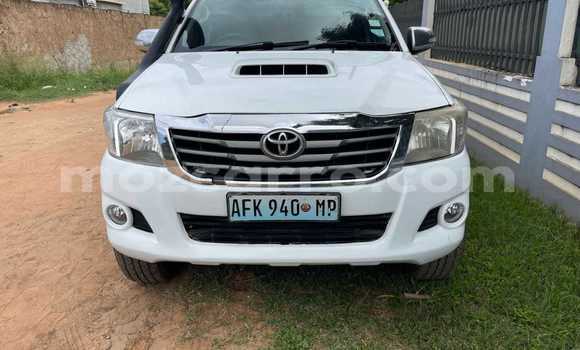 Comprar Usado Toyota Hilux Branco Carro em Maputo em Maputo Comprar Usado Toyota Hilux Branco Carro em Maputo em Maputo