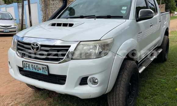 Comprar Usado Toyota Hilux Branco Carro em Maputo em Maputo Comprar Usado Toyota Hilux Branco Carro em Maputo em Maputo