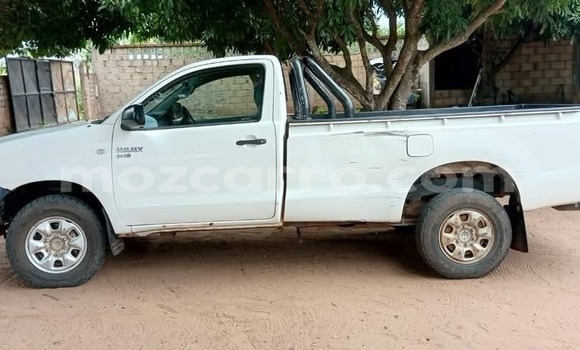 Tenga Tsaru Toyota Hilux Chena Mota in Maputo in Maputo Tenga Tsaru Toyota Hilux Chena Mota in Maputo in Maputo