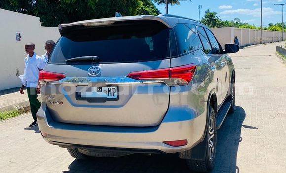Buy Used Toyota Fortuner Brown Car in Maputo in Maputo Buy Used Toyota Fortuner Brown Car in Maputo in Maputo