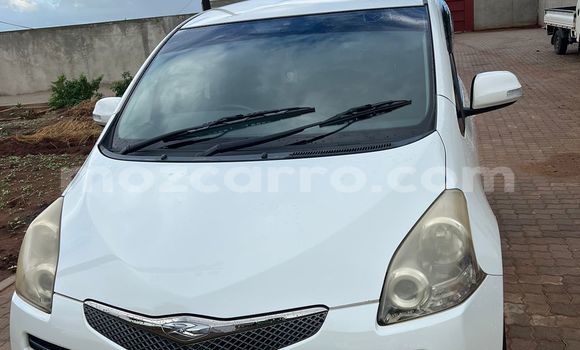 Buy New Toyota Ractis White Car in Maputo in Maputo Buy New Toyota Ractis White Car in Maputo in Maputo