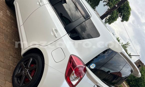 Buy New Toyota Ractis White Car in Maputo in Maputo Buy New Toyota Ractis White Car in Maputo in Maputo