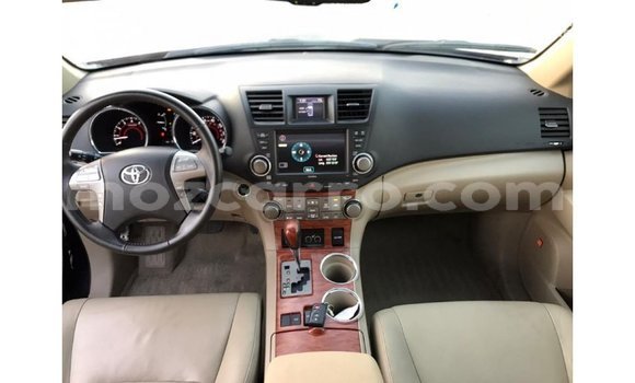 Comprar Importar Toyota Highlander Preto Carro em Import - Dubai em Cabo Delgado Comprar Importar Toyota Highlander Preto Carro em Import - Dubai em Cabo Delgado