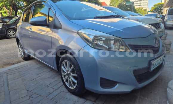 Comprar Usado Toyota Vitz Prata Carro em Maputo em Maputo Comprar Usado Toyota Vitz Prata Carro em Maputo em Maputo