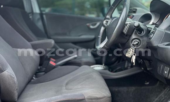 Nunua Ilio tumika Honda Fit Bluu Gari ndani ya Maputo nchini Maputo Nunua Ilio tumika Honda Fit Bluu Gari ndani ya Maputo nchini Maputo