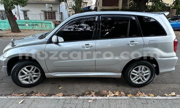 Nunua Ilio tumika Toyota RAV4 Fedha Gari ndani ya Maputo nchini Maputo Nunua Ilio tumika Toyota RAV4 Fedha Gari ndani ya Maputo nchini Maputo