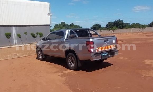 Buy Used Mazda BT-50 Silver Car in Maputo in Maputo Buy Used Mazda BT-50 Silver Car in Maputo in Maputo
