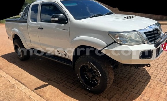 Tenga Tsaru Toyota Hilux Chena Mota in Maputo in Maputo Tenga Tsaru Toyota Hilux Chena Mota in Maputo in Maputo