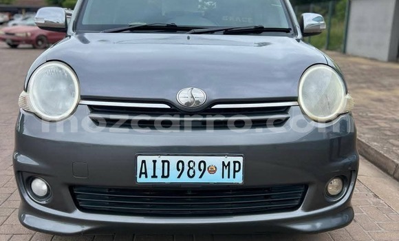 Nunua Ilio tumika Toyota Sienta Nyingine Gari ndani ya Maputo nchini Maputo