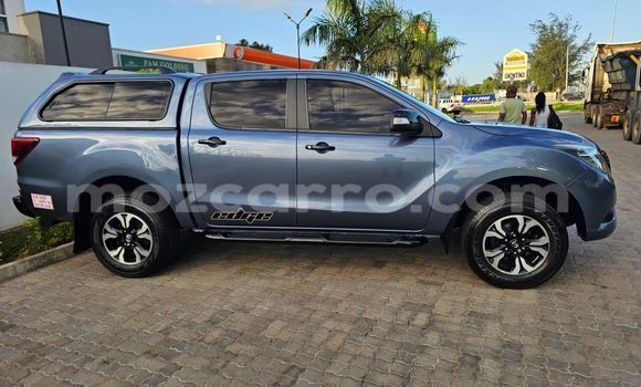 Comprar Usado Mazda BT-50 Azul Carro em Maputo em Maputo Comprar Usado Mazda BT-50 Azul Carro em Maputo em Maputo