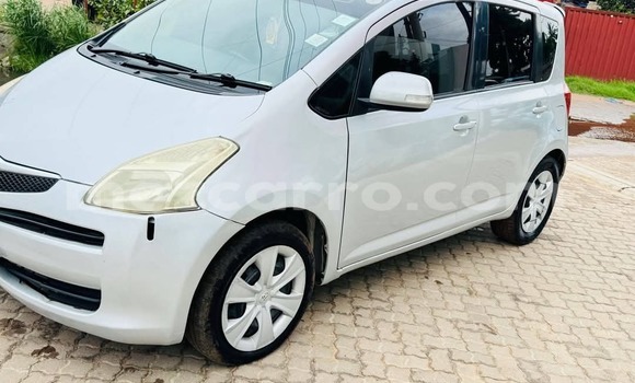 Comprar Usado Isuzu D-MAX Branco Carro em Maputo em Maputo Comprar Usado Isuzu D-MAX Branco Carro em Maputo em Maputo