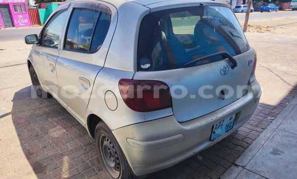 Nunua Ilio tumika Toyota Vitz Fedha Gari ndani ya Maputo nchini Maputo Nunua Ilio tumika Toyota Vitz Fedha Gari ndani ya Maputo nchini Maputo