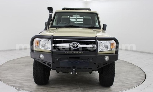 Comprar Usado Toyota Land Cruiser Bege Carro em Maputo em Maputo Comprar Usado Toyota Land Cruiser Bege Carro em Maputo em Maputo