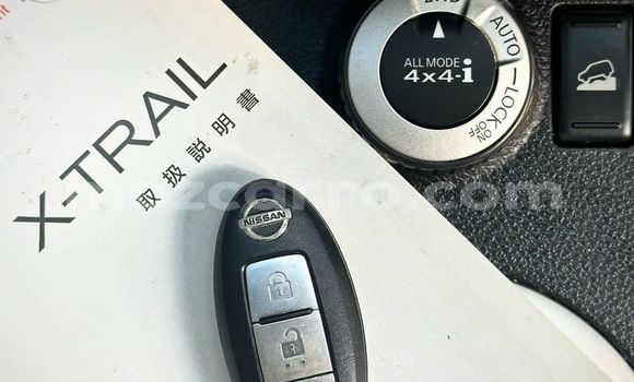 Nunua Ilio tumika Nissan X-Trail Nyeusi Gari ndani ya Maputo nchini Maputo Nunua Ilio tumika Nissan X-Trail Nyeusi Gari ndani ya Maputo nchini Maputo