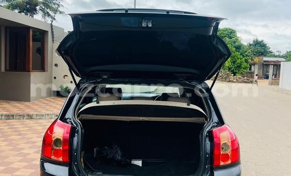 Comprar Usado Toyota Runx Preto Carro em Maputo em Maputo Comprar Usado Toyota Runx Preto Carro em Maputo em Maputo