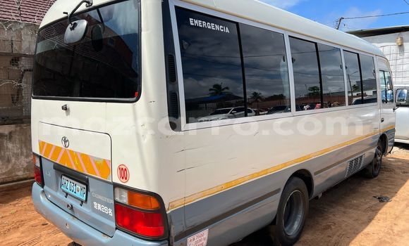Comprar Usado Toyota Coaster Branco Carro em Maputo em Maputo Comprar Usado Toyota Coaster Branco Carro em Maputo em Maputo