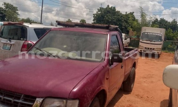 Comprar Usado Isuzu KB Vermelho Carro em Maputo em Maputo Comprar Usado Isuzu KB Vermelho Carro em Maputo em Maputo