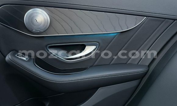 Tenga Itsva Mercedes-Benz C-Classe Chena Mota in Maputo in Maputo Tenga Itsva Mercedes-Benz C-Classe Chena Mota in Maputo in Maputo