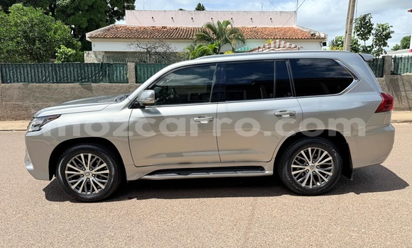 Tenga Tsaru Lexus LX 570 Zvimwe Mota in Maputo in Maputo Tenga Tsaru Lexus LX 570 Zvimwe Mota in Maputo in Maputo