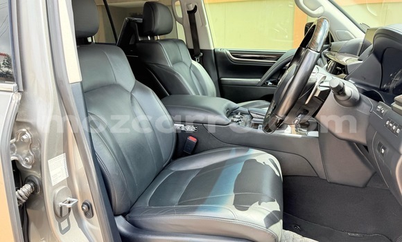 Tenga Tsaru Lexus LX 570 Zvimwe Mota in Maputo in Maputo Tenga Tsaru Lexus LX 570 Zvimwe Mota in Maputo in Maputo