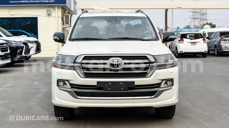 Big with watermark toyota land cruiser cabo delgado import dubai 5981