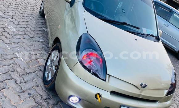 Comprar Usado Toyota FunCargo Castanho Carro em Maputo em Maputo Comprar Usado Toyota FunCargo Castanho Carro em Maputo em Maputo