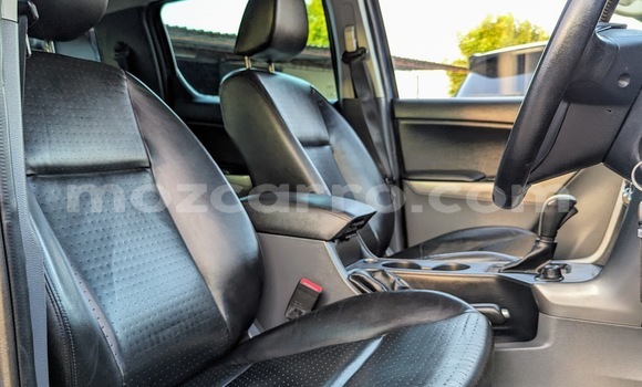 Comprar Usado Mazda BT-50 Azul Carro em Maputo em Maputo Comprar Usado Mazda BT-50 Azul Carro em Maputo em Maputo