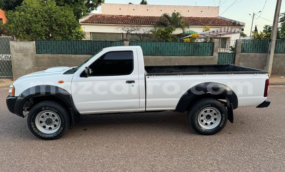 Nunua Ilio tumika Nissan Hardbody Nyeupe Gari ndani ya Maputo nchini Maputo Nunua Ilio tumika Nissan Hardbody Nyeupe Gari ndani ya Maputo nchini Maputo