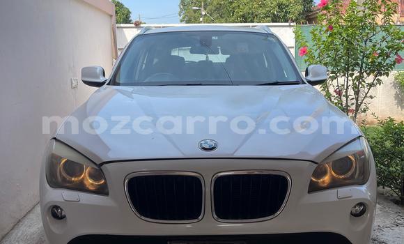 Nunua Ilio tumika BMW X1 Nyeupe Gari ndani ya Maputo nchini Maputo