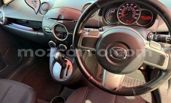 Nunua Ilio tumika Mazda Demio Bluu Gari ndani ya Maputo nchini Maputo Nunua Ilio tumika Mazda Demio Bluu Gari ndani ya Maputo nchini Maputo