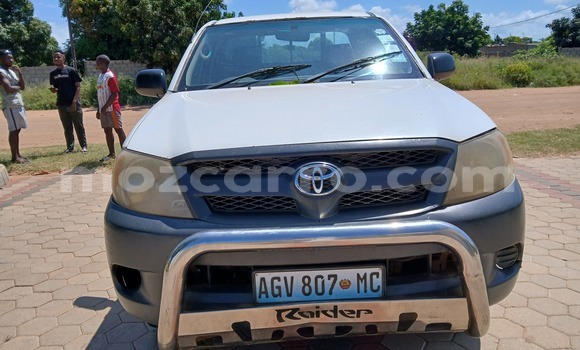 Tenga Tsaru Toyota Hilux Chena Mota in Maputo in Maputo Tenga Tsaru Toyota Hilux Chena Mota in Maputo in Maputo