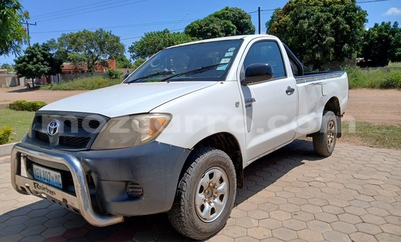 Tenga Tsaru Toyota Hilux Chena Mota in Maputo in Maputo Tenga Tsaru Toyota Hilux Chena Mota in Maputo in Maputo