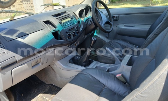 Tenga Tsaru Toyota Hilux Chena Mota in Maputo in Maputo Tenga Tsaru Toyota Hilux Chena Mota in Maputo in Maputo