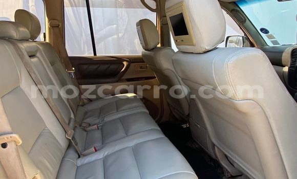 Buy Used Toyota Land Cruiser Green Car in Maputo in Maputo Buy Used Toyota Land Cruiser Green Car in Maputo in Maputo