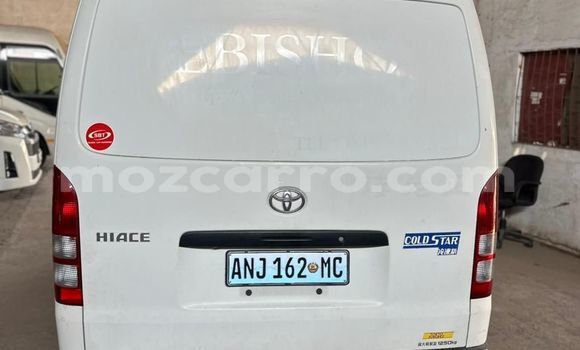 Tenga Tsaru Toyota Hiace Chena Mota in Maputo in Maputo Tenga Tsaru Toyota Hiace Chena Mota in Maputo in Maputo