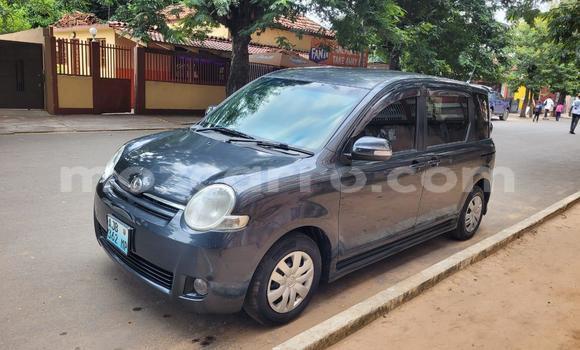 Nunua Ilio tumika Toyota Sienta Nyingine Gari ndani ya Maputo nchini Maputo Nunua Ilio tumika Toyota Sienta Nyingine Gari ndani ya Maputo nchini Maputo