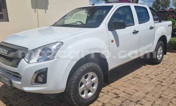 Buy Used Isuzu D-MAX White Car in Maputo in Maputo Buy Used Isuzu D-MAX White Car in Maputo in Maputo