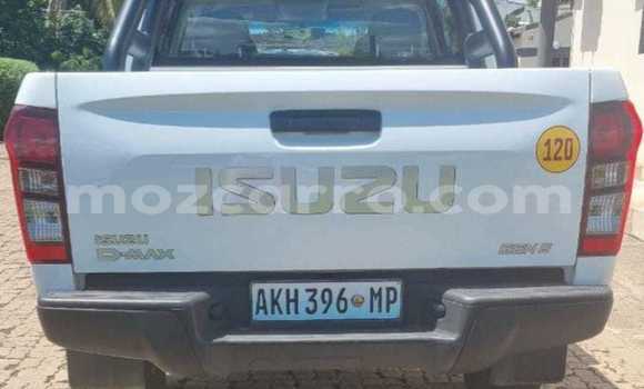 Buy Used Isuzu D-MAX White Car in Maputo in Maputo Buy Used Isuzu D-MAX White Car in Maputo in Maputo