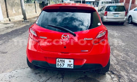 Nunua Ilio tumika Mazda Demio Nyekundu Gari ndani ya Maputo nchini Maputo Nunua Ilio tumika Mazda Demio Nyekundu Gari ndani ya Maputo nchini Maputo