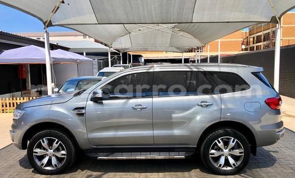 Buy Used Ford Everest Silver Car in Maputo in Maputo Buy Used Ford Everest Silver Car in Maputo in Maputo