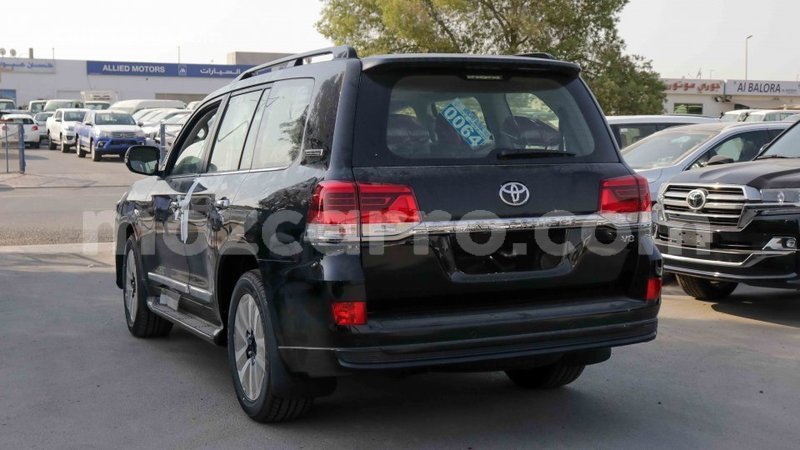 Big with watermark toyota land cruiser cabo delgado import dubai 5987