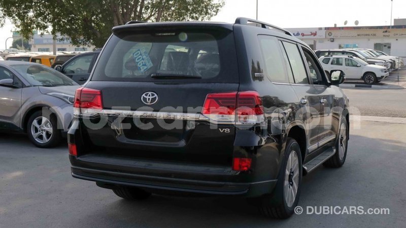 Big with watermark toyota land cruiser cabo delgado import dubai 5987