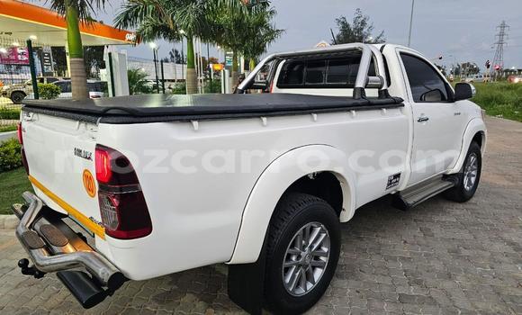 Comprar Usado Toyota Hilux Branco Carro em Maputo em Maputo Comprar Usado Toyota Hilux Branco Carro em Maputo em Maputo