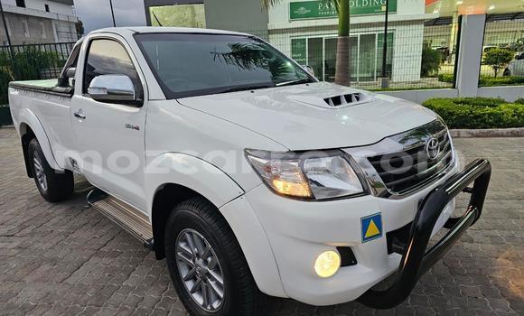 Comprar Usado Toyota Hilux Branco Carro em Maputo em Maputo Comprar Usado Toyota Hilux Branco Carro em Maputo em Maputo