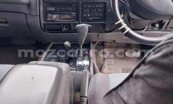 Nunua Ilio tumika Toyota Land Cruiser Kijani Gari ndani ya Maputo nchini Maputo Nunua Ilio tumika Toyota Land Cruiser Kijani Gari ndani ya Maputo nchini Maputo