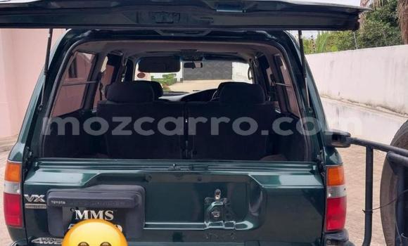 Nunua Ilio tumika Toyota Land Cruiser Kijani Gari ndani ya Maputo nchini Maputo Nunua Ilio tumika Toyota Land Cruiser Kijani Gari ndani ya Maputo nchini Maputo