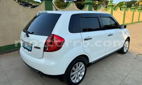 Buy Used Mazda Verisa White Car in Maputo in Maputo Buy Used Mazda Verisa White Car in Maputo in Maputo