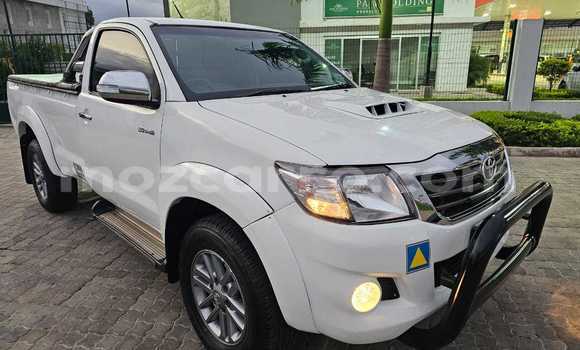 Tenga Tsaru Toyota Hilux Chena Mota in Maputo in Maputo Tenga Tsaru Toyota Hilux Chena Mota in Maputo in Maputo