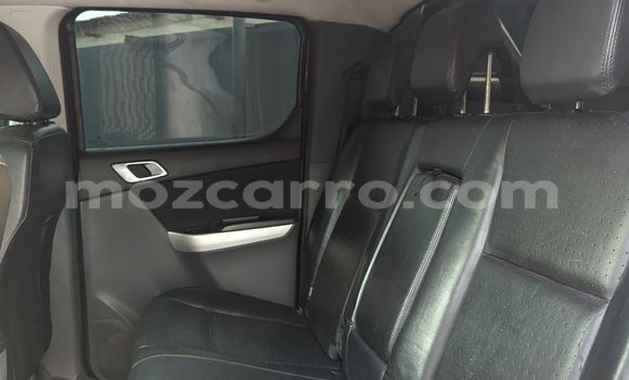 Tenga Tsaru Mazda BT-50 Tsvuku Mota in Maputo in Maputo Tenga Tsaru Mazda BT-50 Tsvuku Mota in Maputo in Maputo